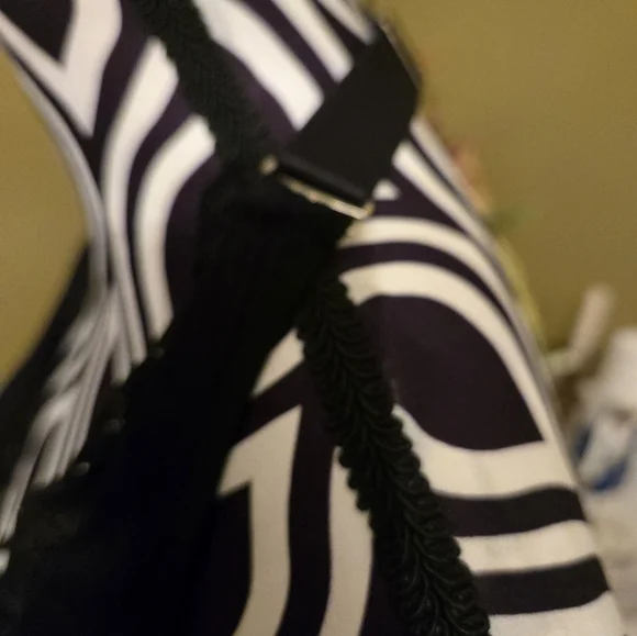 Women's Front Hook Romantic Lace Splice Halter Lingerie Bra XL - Picture 6 of 7